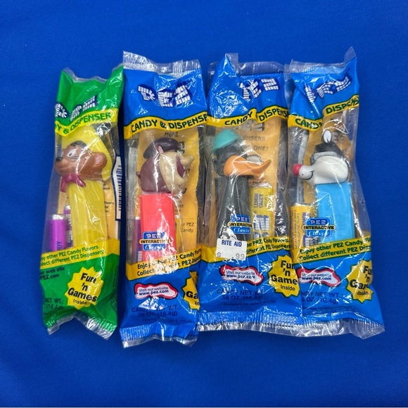 Lot of 4 Vintage Looney Tunes Pez Dispensers - Picture 1 of 5